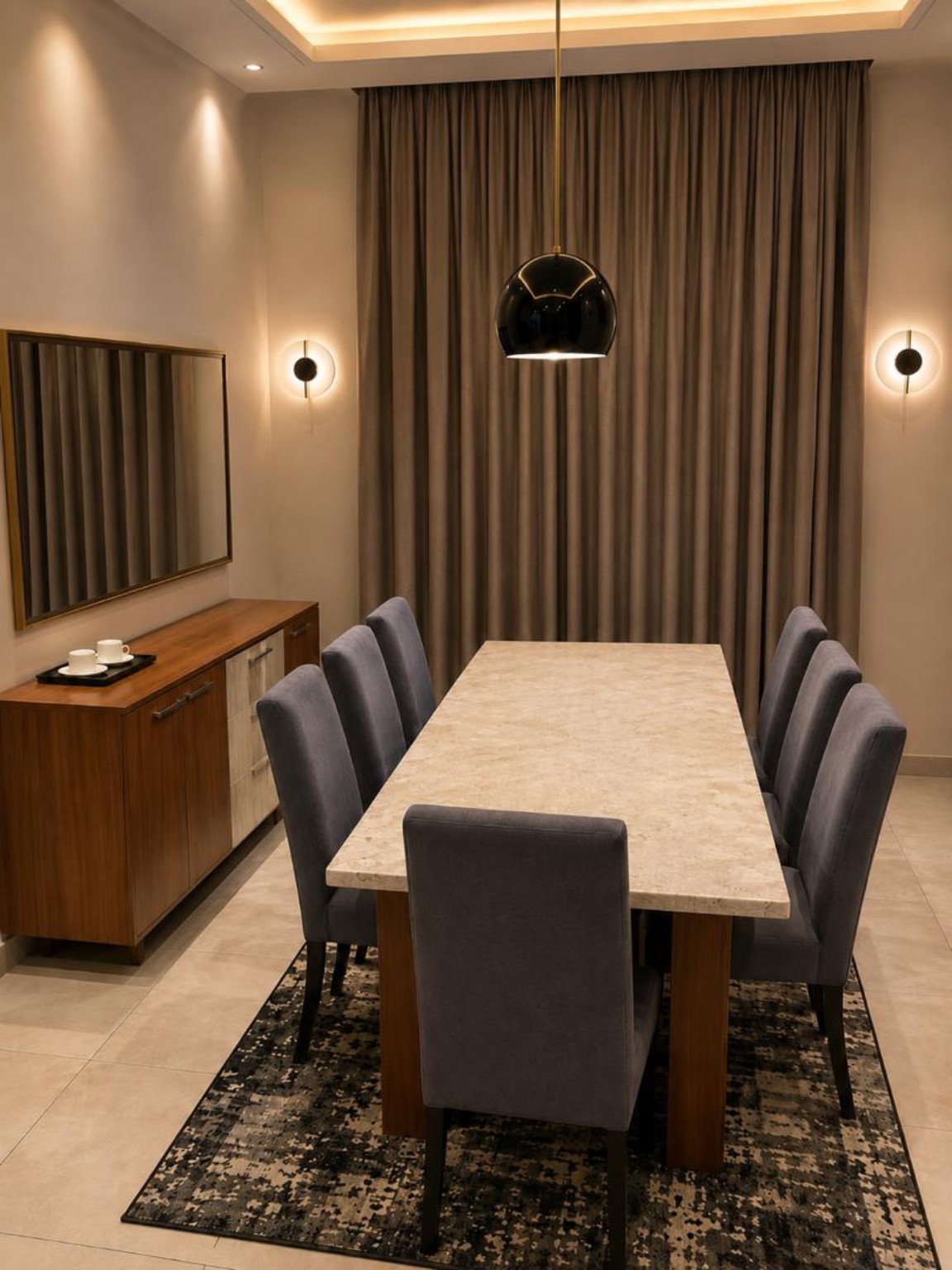 Dining room in a Kiniz apartment